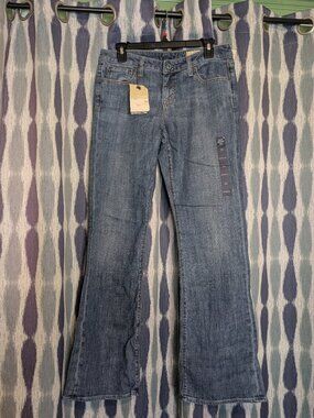 NWT GAP 1969 Low Rise Flare Stretch Jeans Size 6R